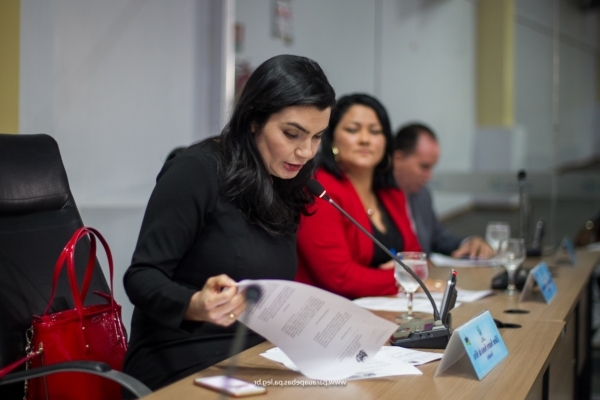 Vereadoras propõem implantação de política de educação alimentar e combate à obesidade nas escolas