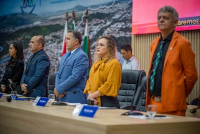 Câmara de Parauapebas altera Regimento Interno para regulamentar uso de mídias digitais em sessões