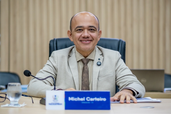 Vereador Michel Carteiro apresenta propostas para regularização fundiária e novo projeto habitacional em Parauapebas