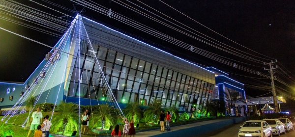 Câmara Municipal de Parauapebas inaugura decoração natalina 2021 - Câmara  Municipal de Parauapebas