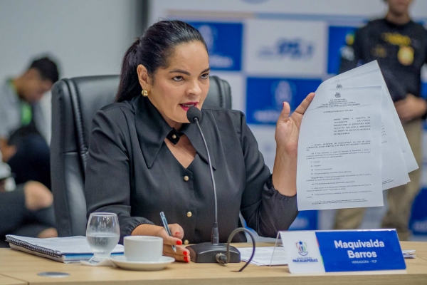 Maquivalda Barros propõe atendimento educacional diferenciado para estudantes mães, gestantes, lactantes e adotantes