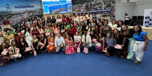 Câmara Municipal de Parauapebas Homenageia Servidoras em Celebração ao Mês da Mulher