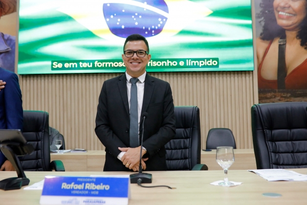 Vereador Rafael Ribeiro propõe inclusão da Praça do Alvorá em rota turística e solicita reforma do CRAS do Bairro Rio Verde