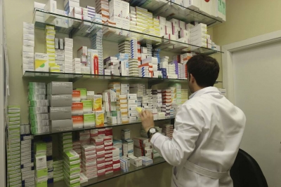 Projeto obriga farmácias a fixarem nome de farmacêuticos responsáveis pelo estabelecimento