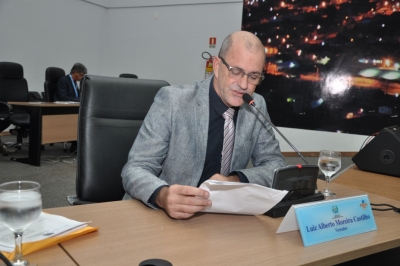 Instalação de indicadores de velocidade e ampliação da sinalização são propostas por Castilho
