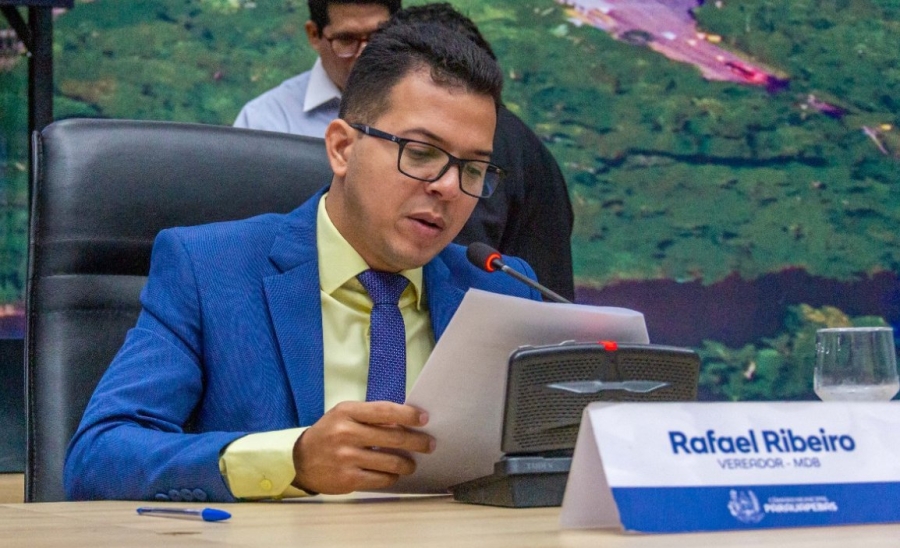 Rafael Ribeiro sugere criação de linha de crédito para jovens empreendedores e pede reforma de escola - Câmara Municipal de Parauapebas