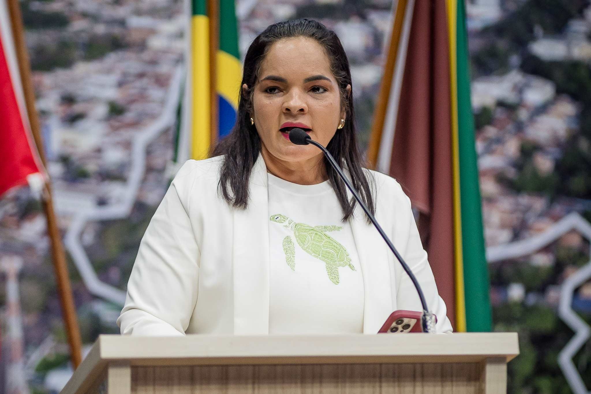 IMaquivalda Barros propõe implantação de programa para educação emocional nas escolas e cobra funcionamento do Conselho da Mulher